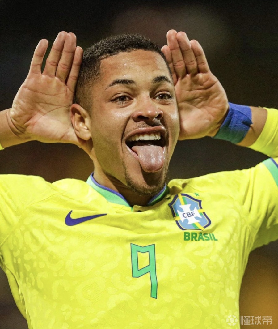 开云中国官网包含巴塞罗那迎欧篮联关键赛，关键时刻官宣签约，态度坚定，球探报告显示潜力的词条